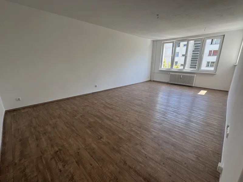 Helle 3-Zimmer-Wohnung mit Balkon in ruhiger Bestlage von Berlin-Wilmersdorf — photo 1